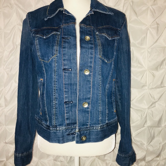 GAP Jackets & Blazers - 💥FLASH SALE 💥NWOT💙GAP💙denim jacket M size